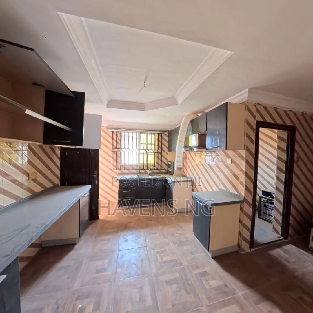 4bdrm Bungalow in Abeokuta South for sale