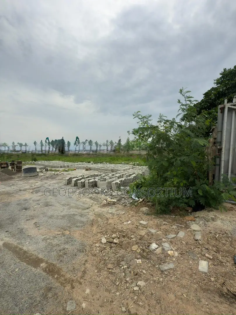 Premium 2,420sqm Commercial Land In Samonda, Ibadan