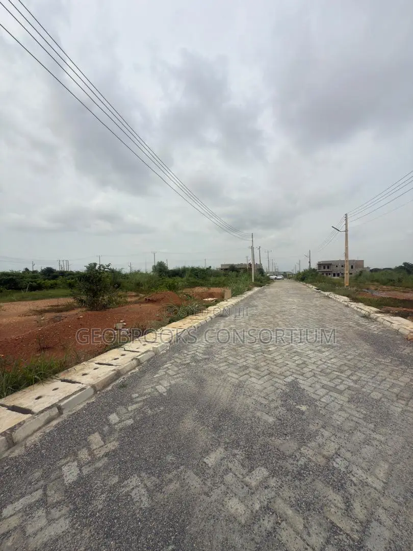 Premium 1,089sqm Dry Residential Land in Park Manor Estate, Samonda