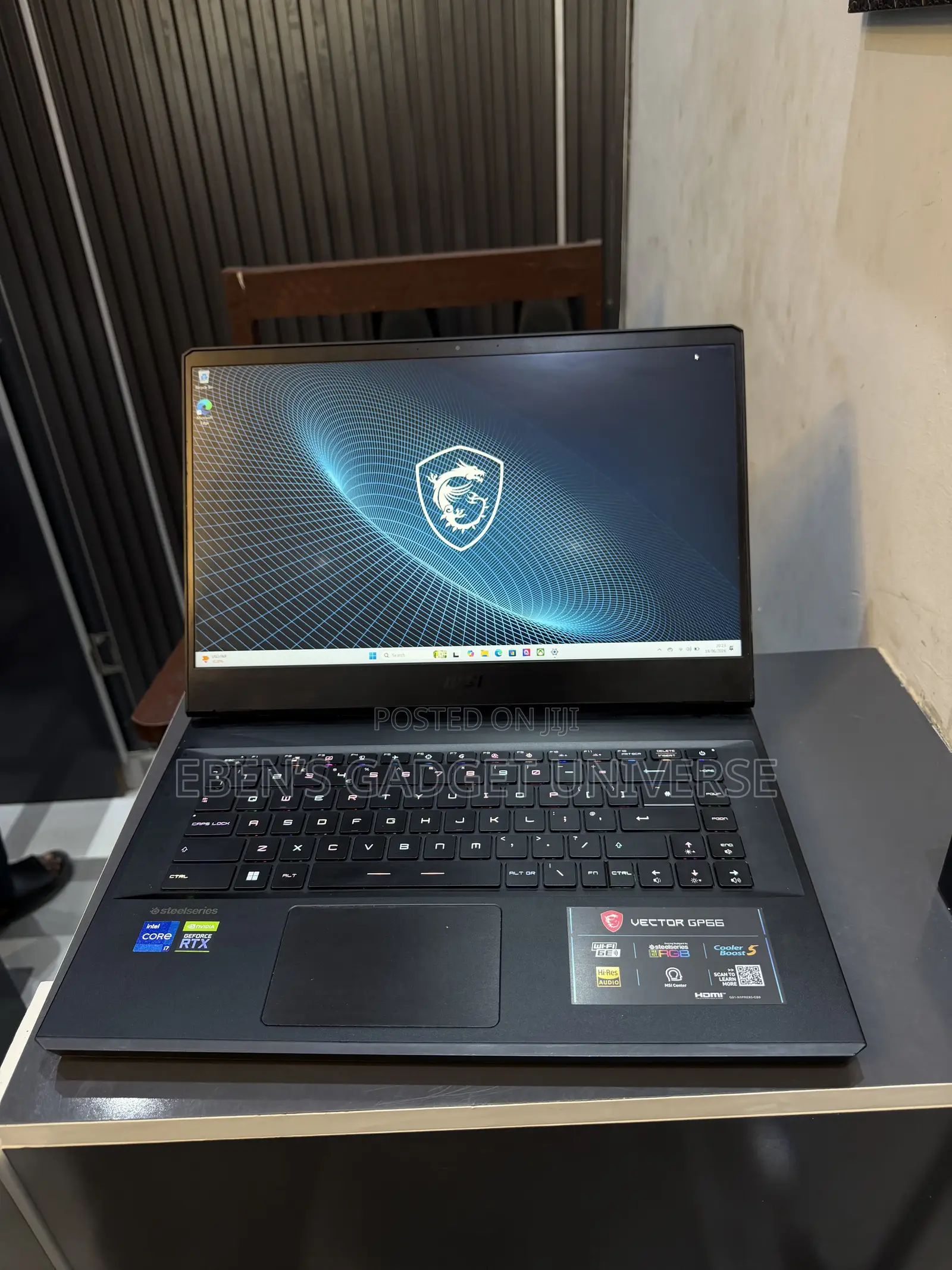 Laptop MSI Vector GP66HX 12UGS 16GB Intel Core i7 SSD 1T