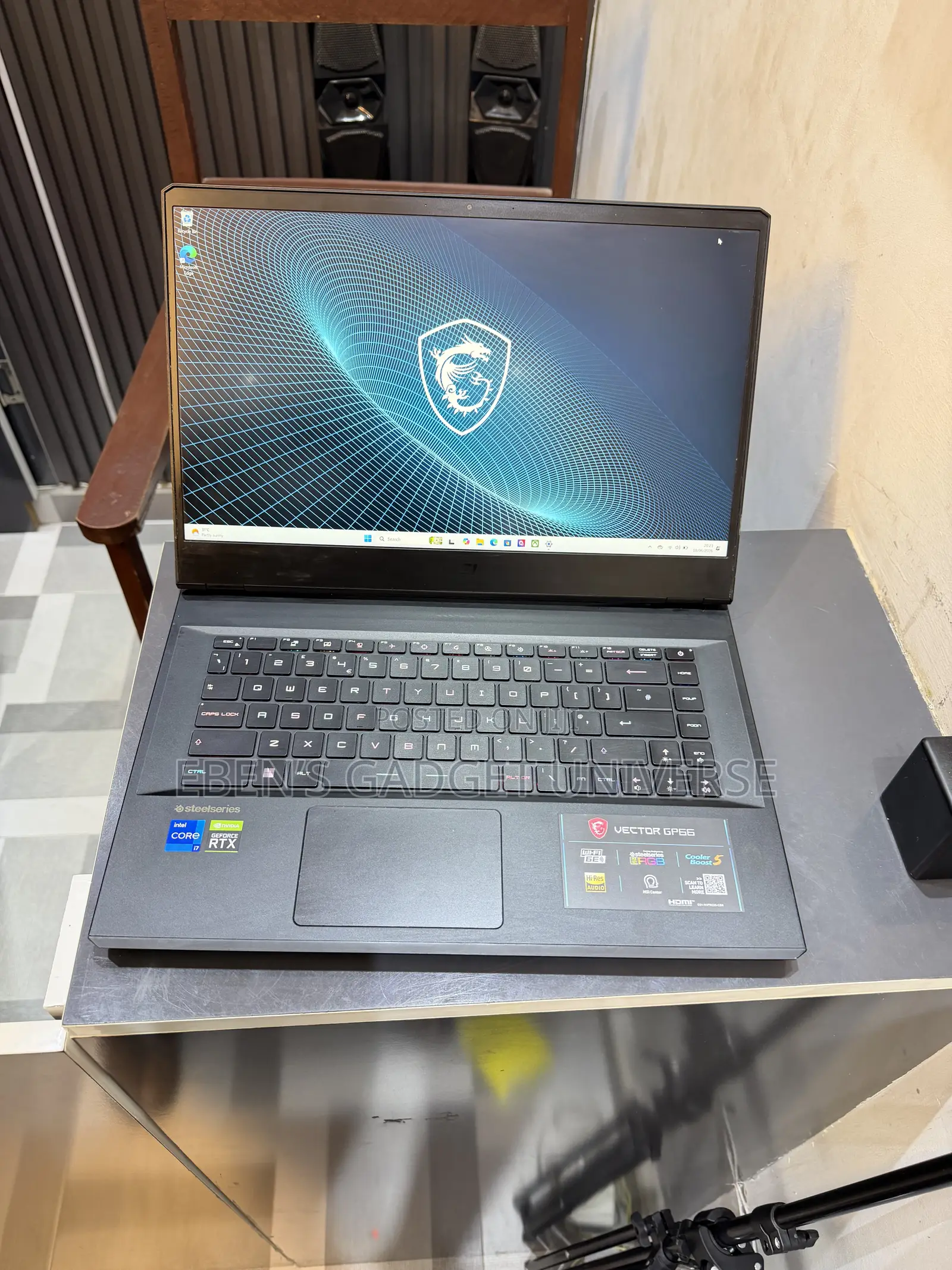 Laptop MSI Vector GP66HX 12UGS 16GB Intel Core i7 SSD 1T