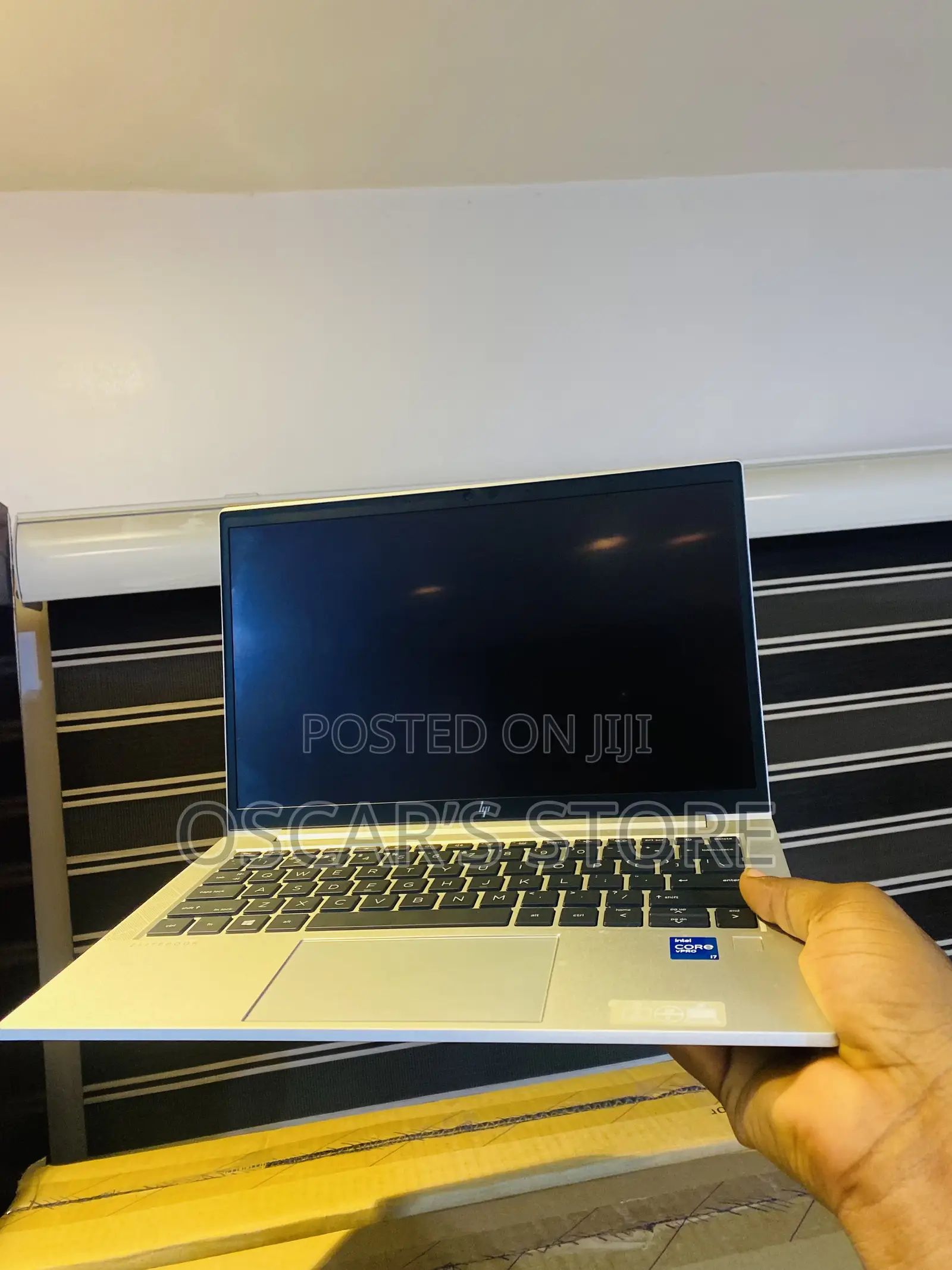 Laptop HP EliteBook 830 G8 16GB Intel Core i7 SSD 256GB