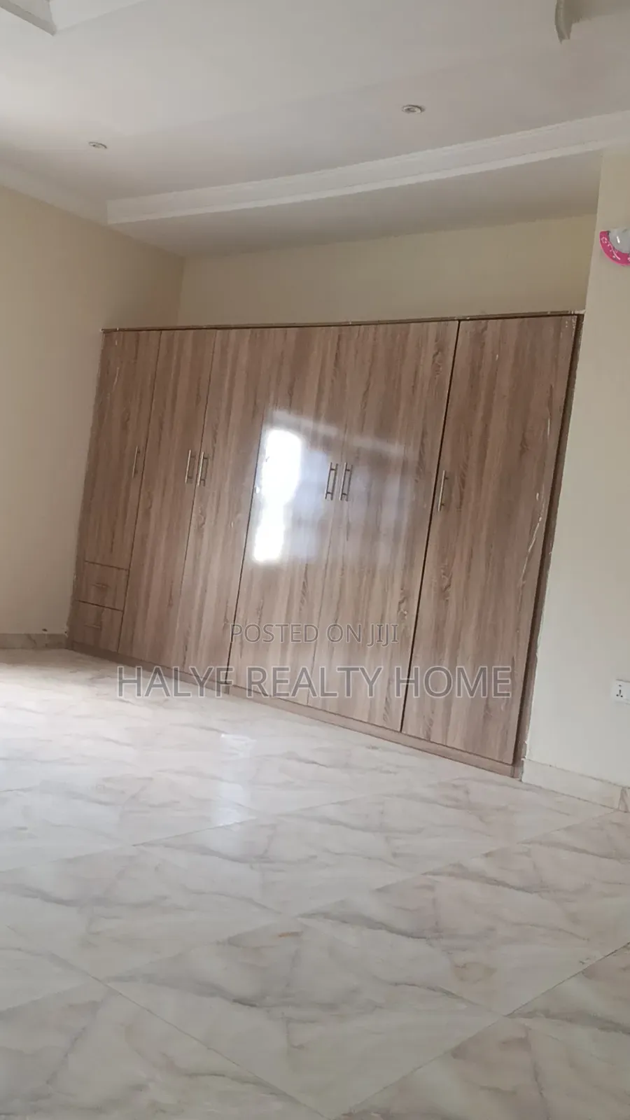 5bdrm Duplex in River Park, Sabon Lugbe for rent
