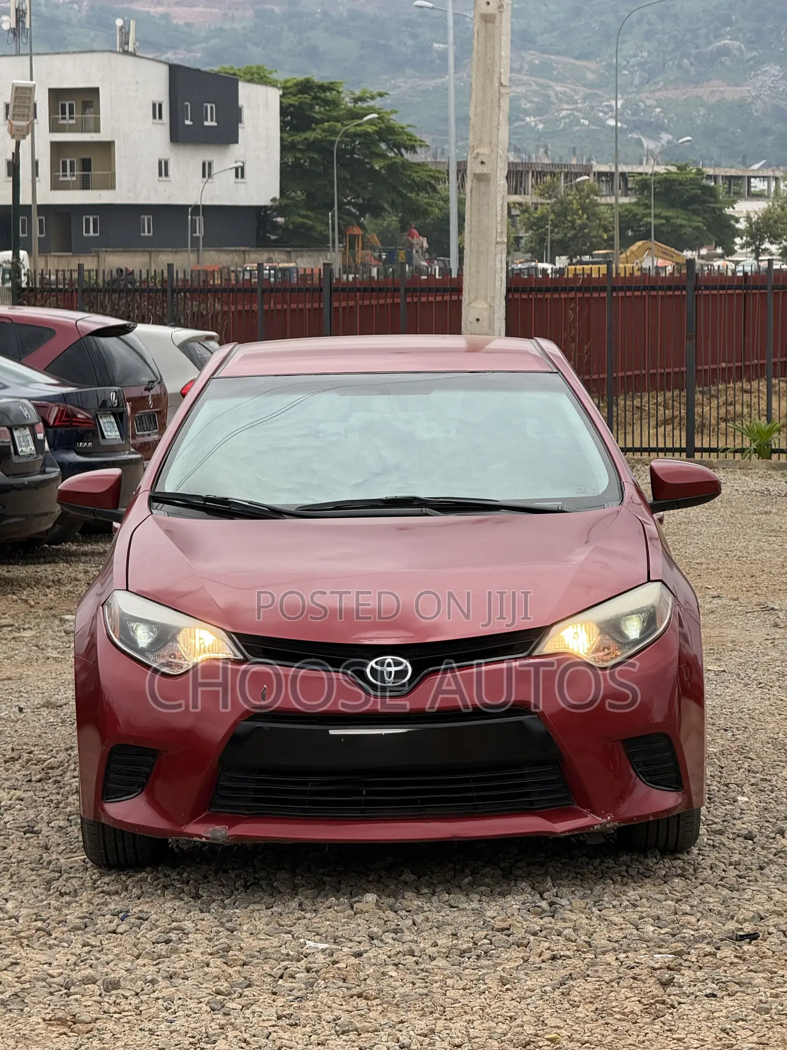 Toyota Corolla LE Premium 4dr Sedan (1.8L 4cyl CVT) 2014 Red