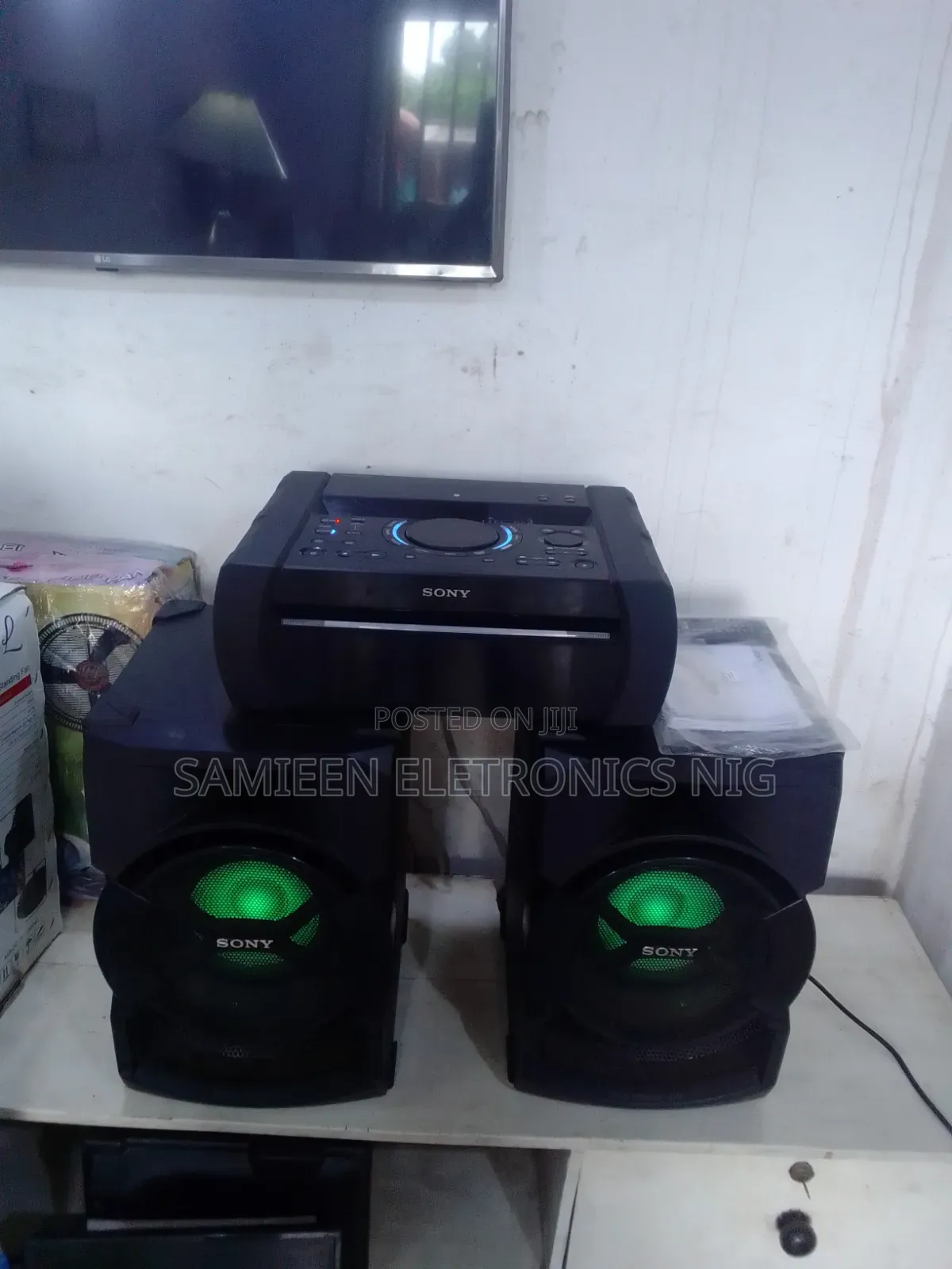 Open Box Sony Shake X10d, Ground Shaking Bluetooth Speaker, 12,000w,Uk