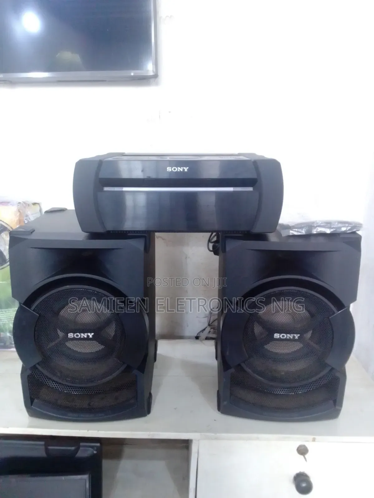 Open Box Sony Shake X10d, Ground Shaking Bluetooth Speaker, 12,000w,Uk