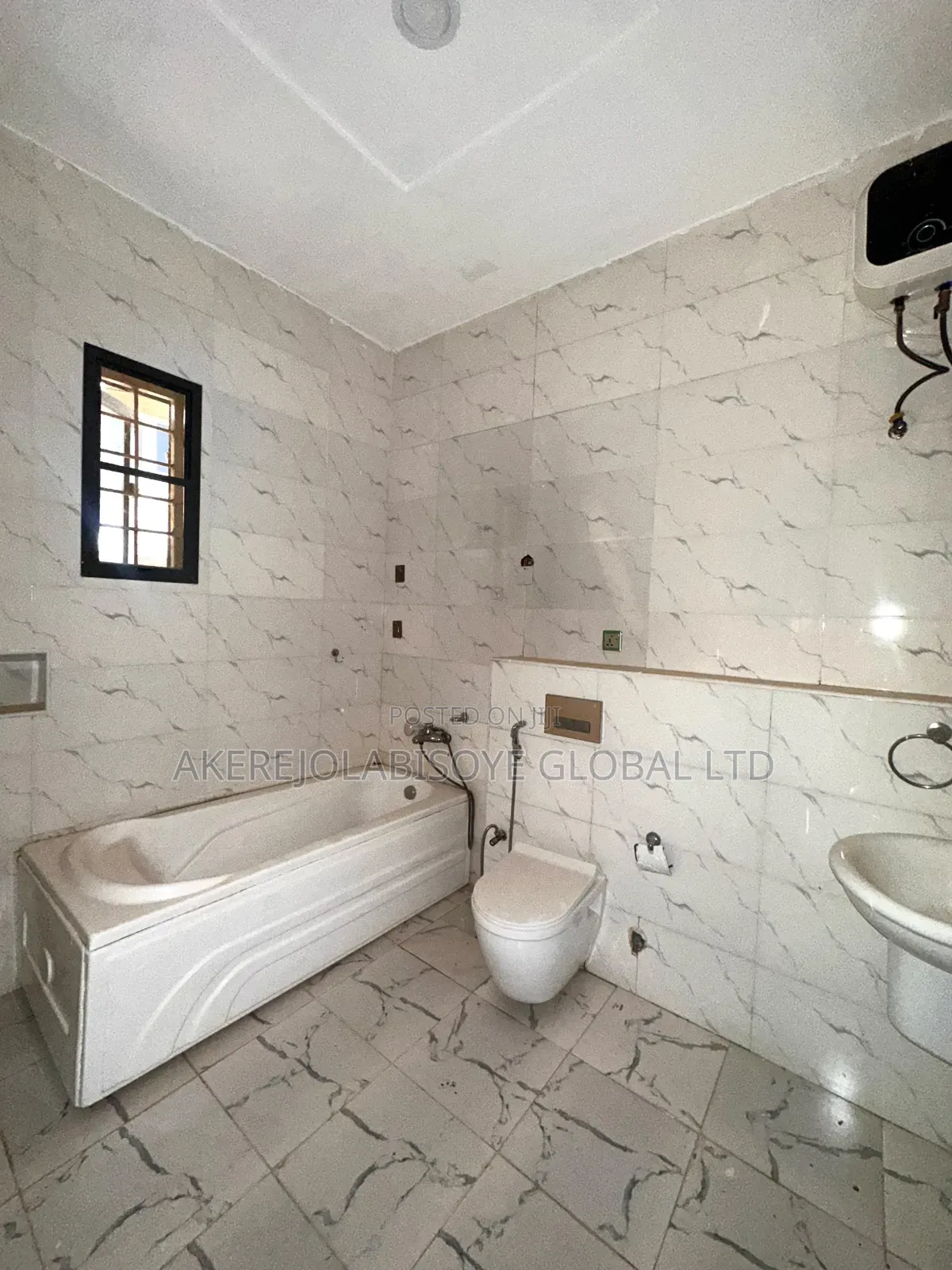 3bdrm Apartment in Jahi, Abuja for rent