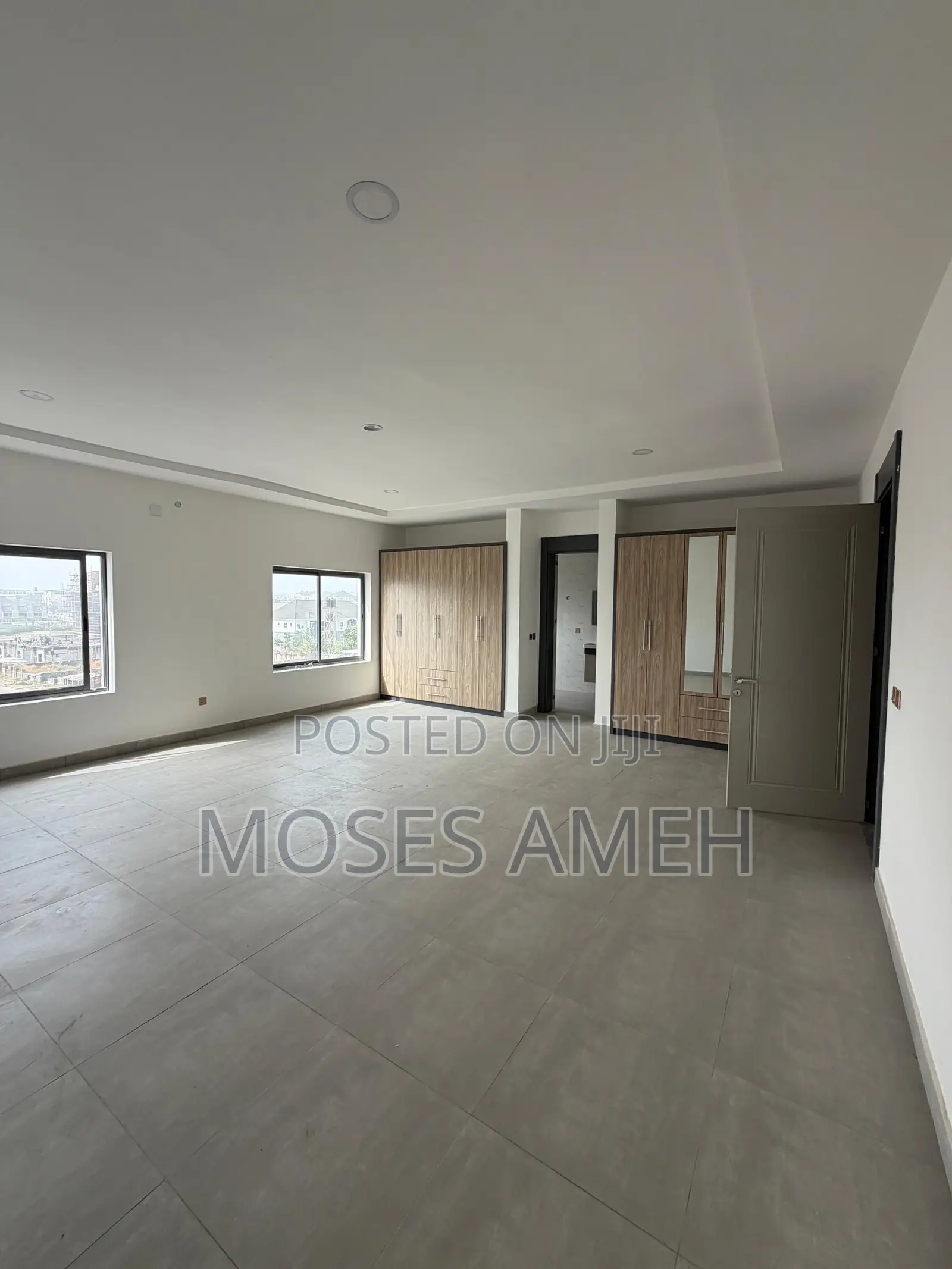 5bdrm Duplex in Jahi for sale