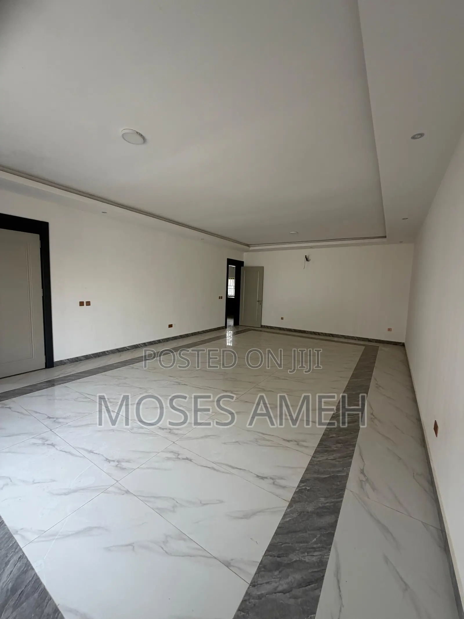 5bdrm Duplex in Jahi for sale