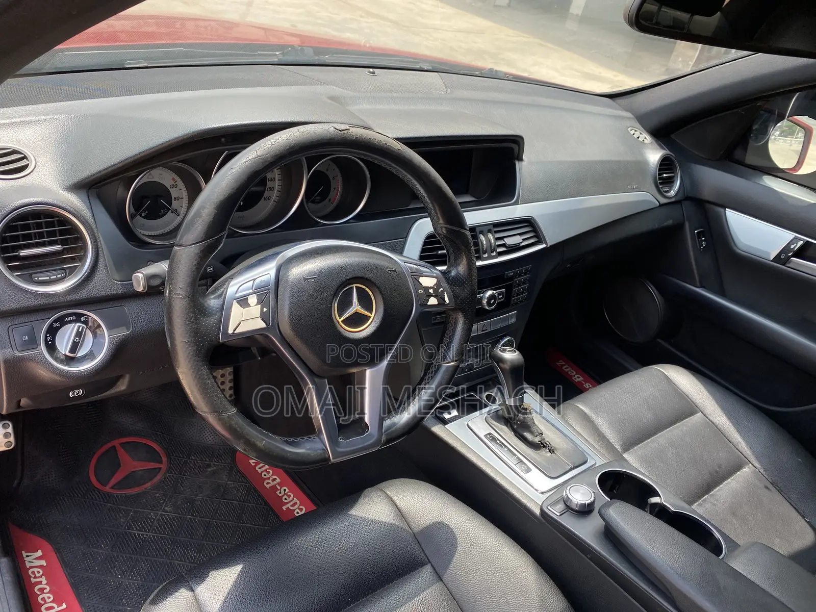 Mercedes-Benz C250 2013 Red