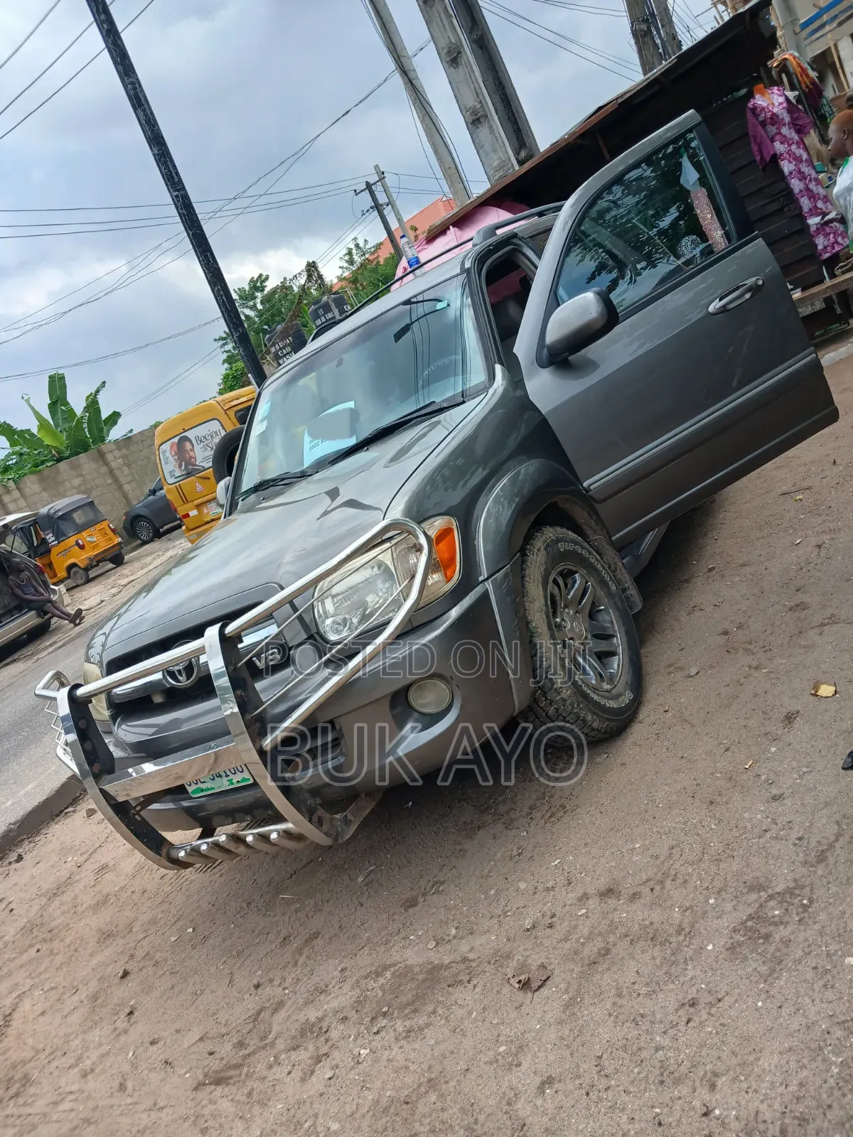 Toyota Sequoia 2006 Gold