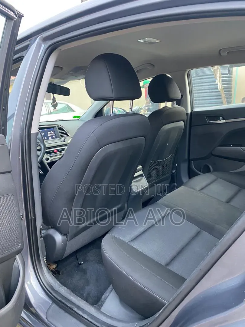 Hyundai Elantra 2017 Gray