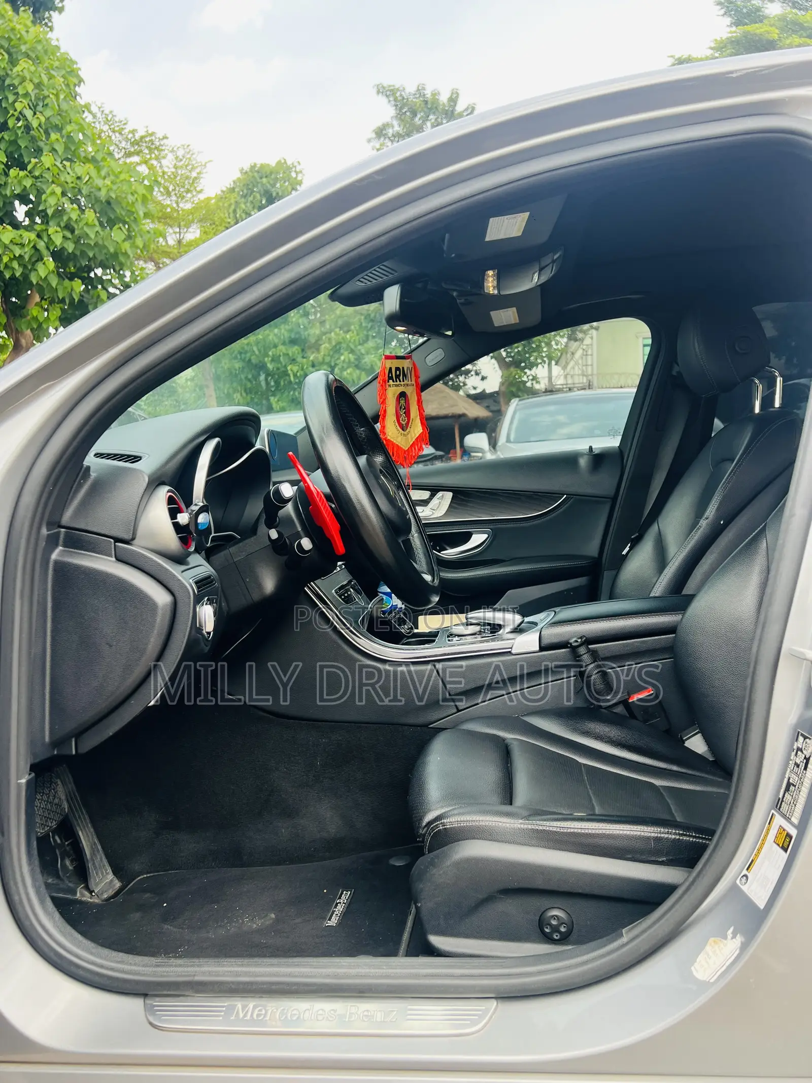 Mercedes-Benz C400 4Matic AWD Sedan (3.0L V6 7A) 2015 Gray