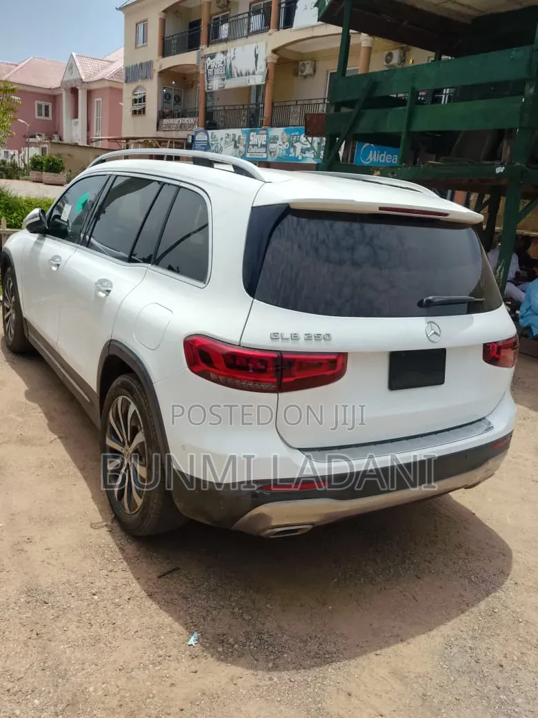 Mercedes-Benz GLB-Class 2020 White