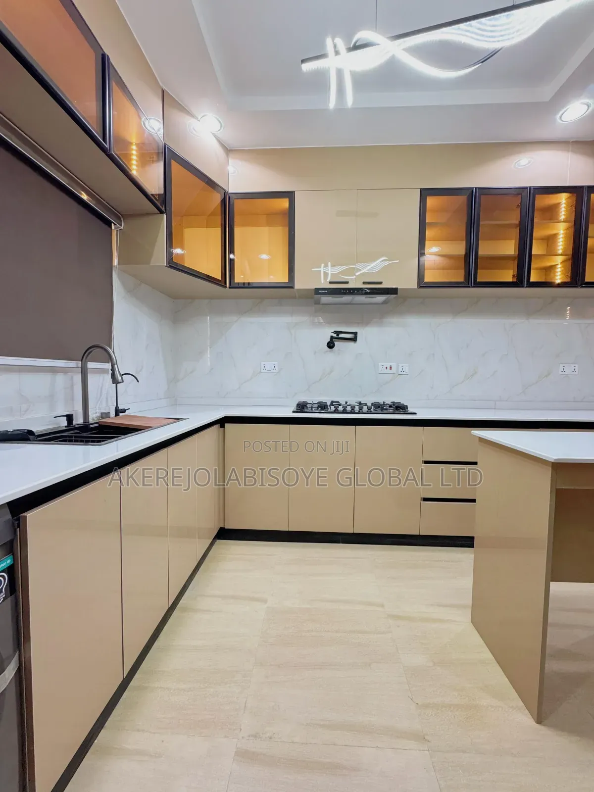 Furnished 3bdrm Townhouse / Terrace in In An Estate, Life Camp for rent
