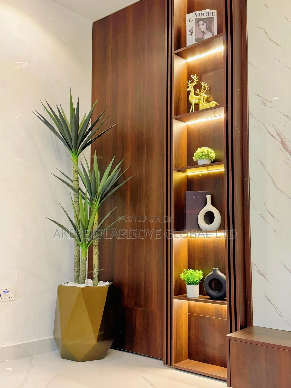 Furnished 3bdrm Townhouse / Terrace in In An Estate, Life Camp for rent