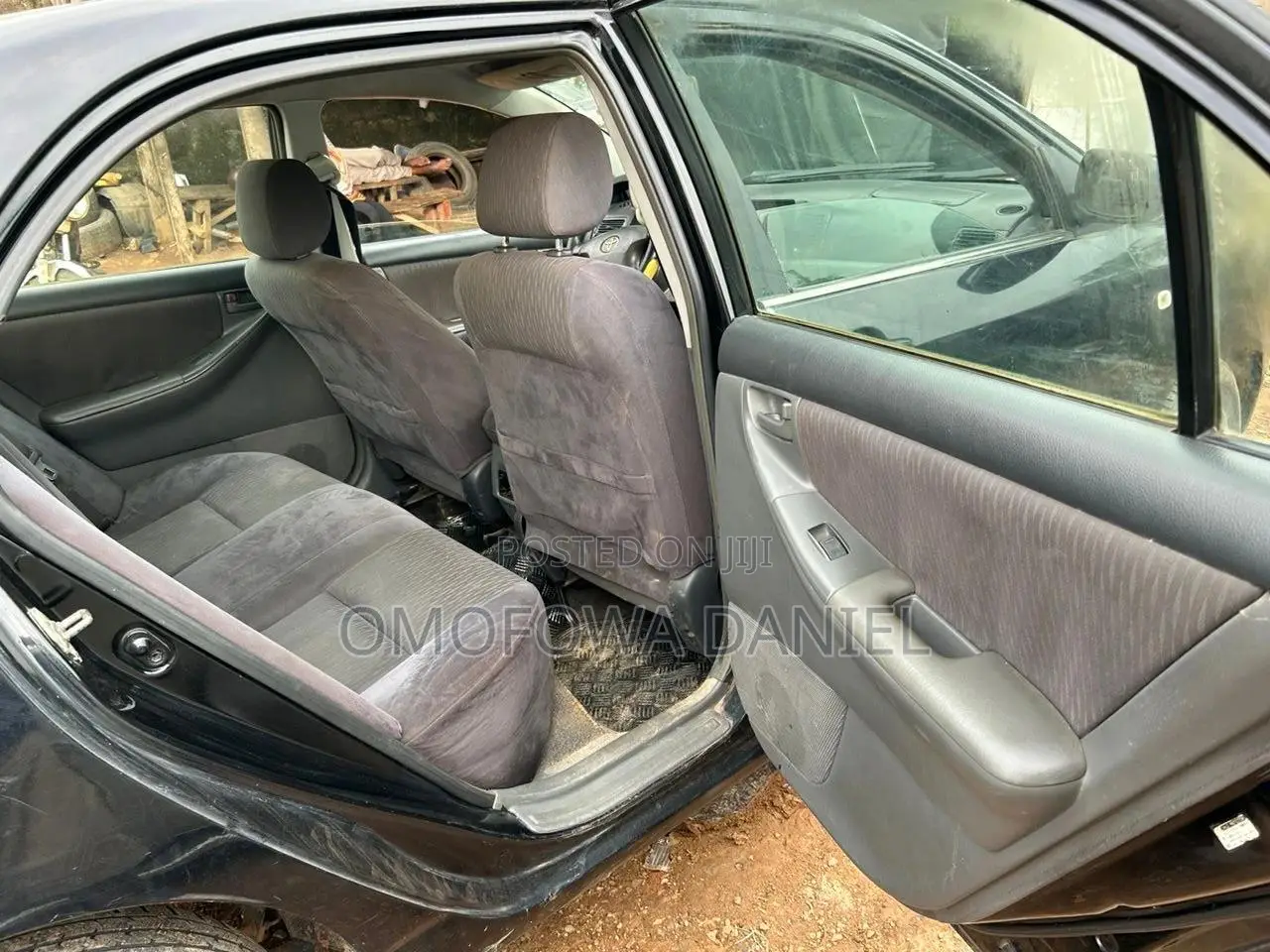 Toyota Corolla 2006 Black