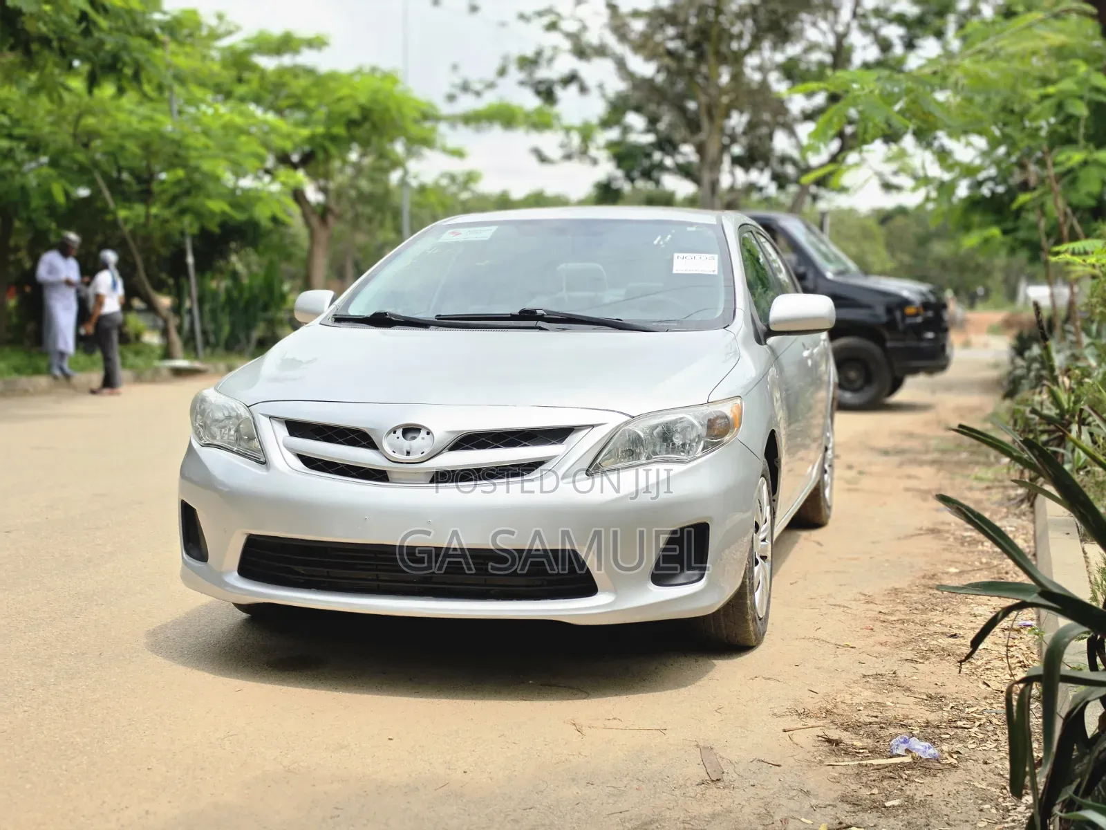 Toyota Corolla LE 4dr Sedan (1.8L 4cyl 4A) 2012 Silver