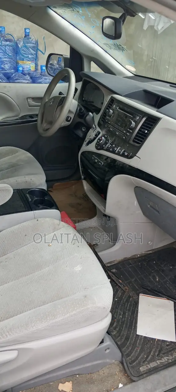 Toyota Sienna 2014 White