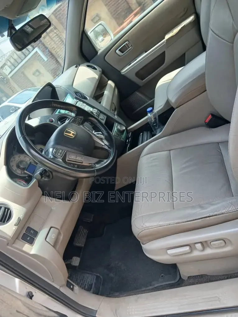 Honda Pilot 2010 Silver