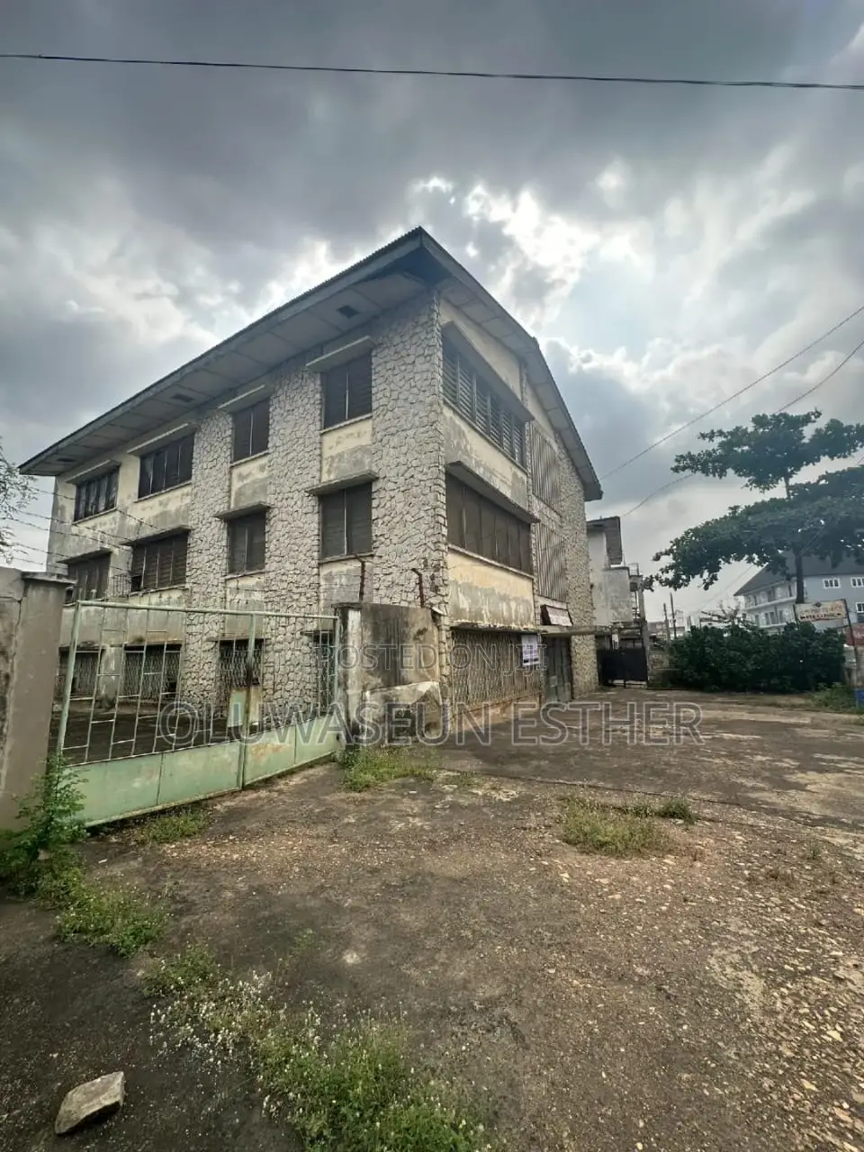 1bdrm Block of Flats in Oke Ado for sale