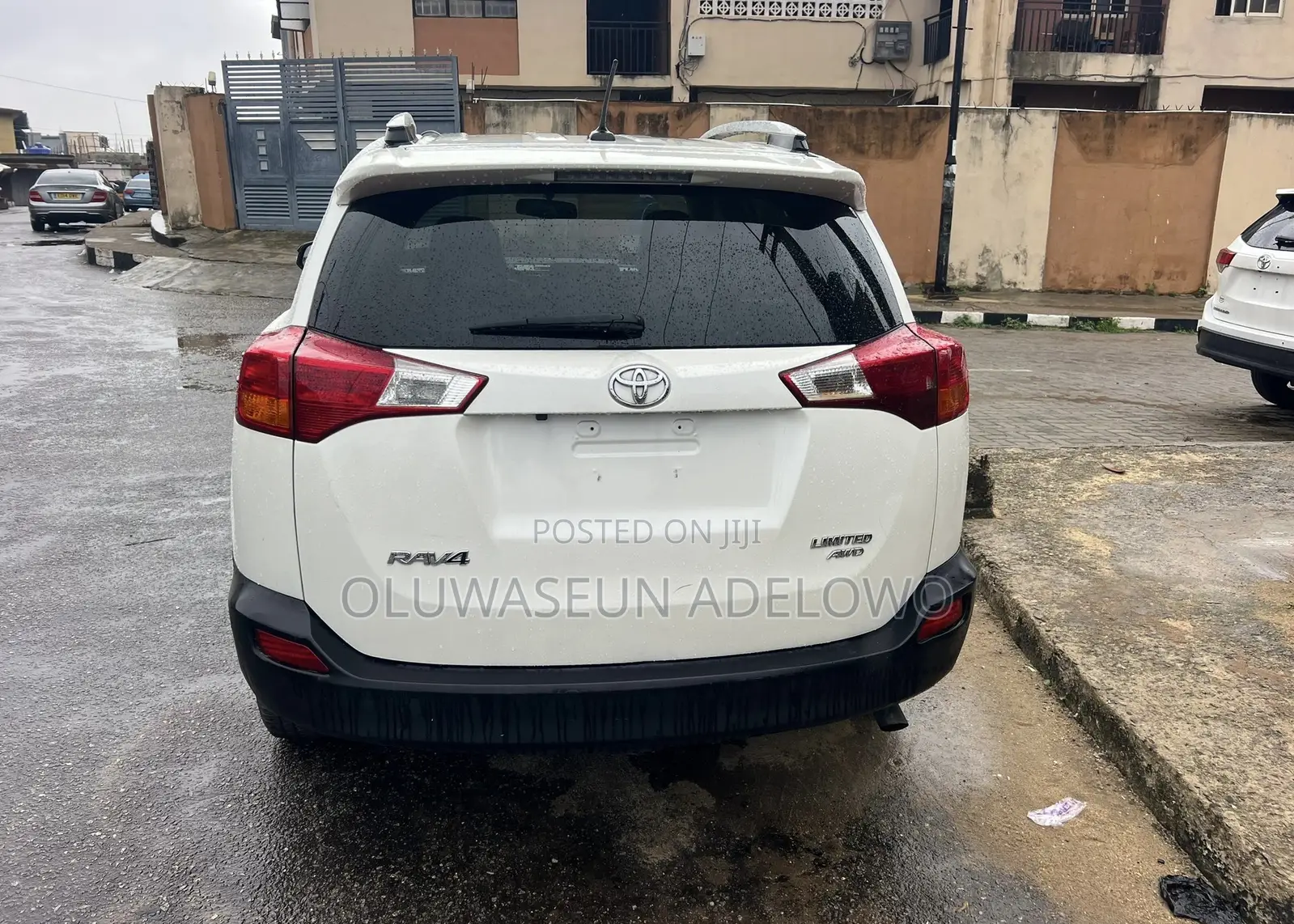 Toyota RAV4 Limited 4dr SUV (2.5L 4cyl 6A) 2015 White