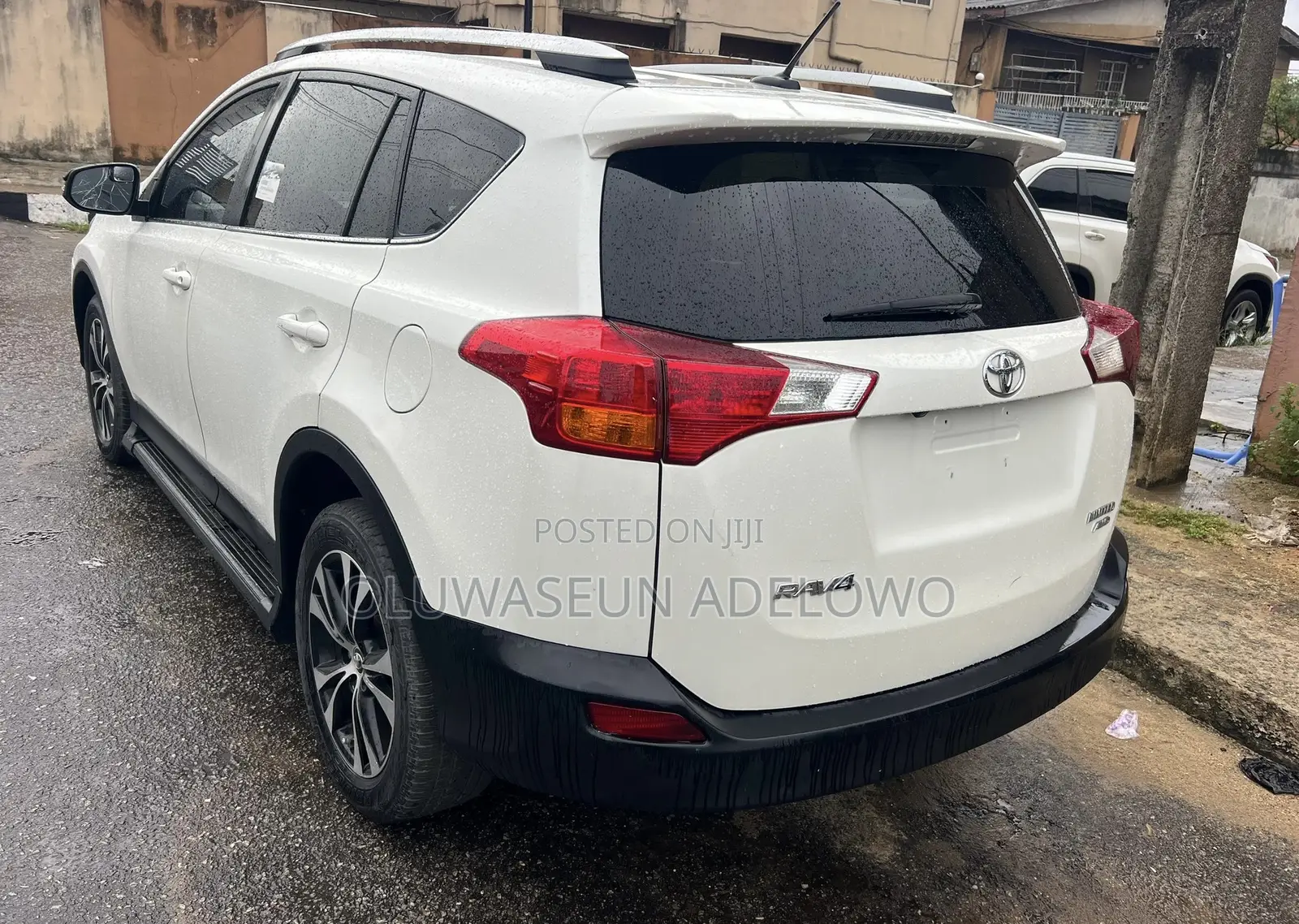 Toyota RAV4 Limited 4dr SUV (2.5L 4cyl 6A) 2015 White