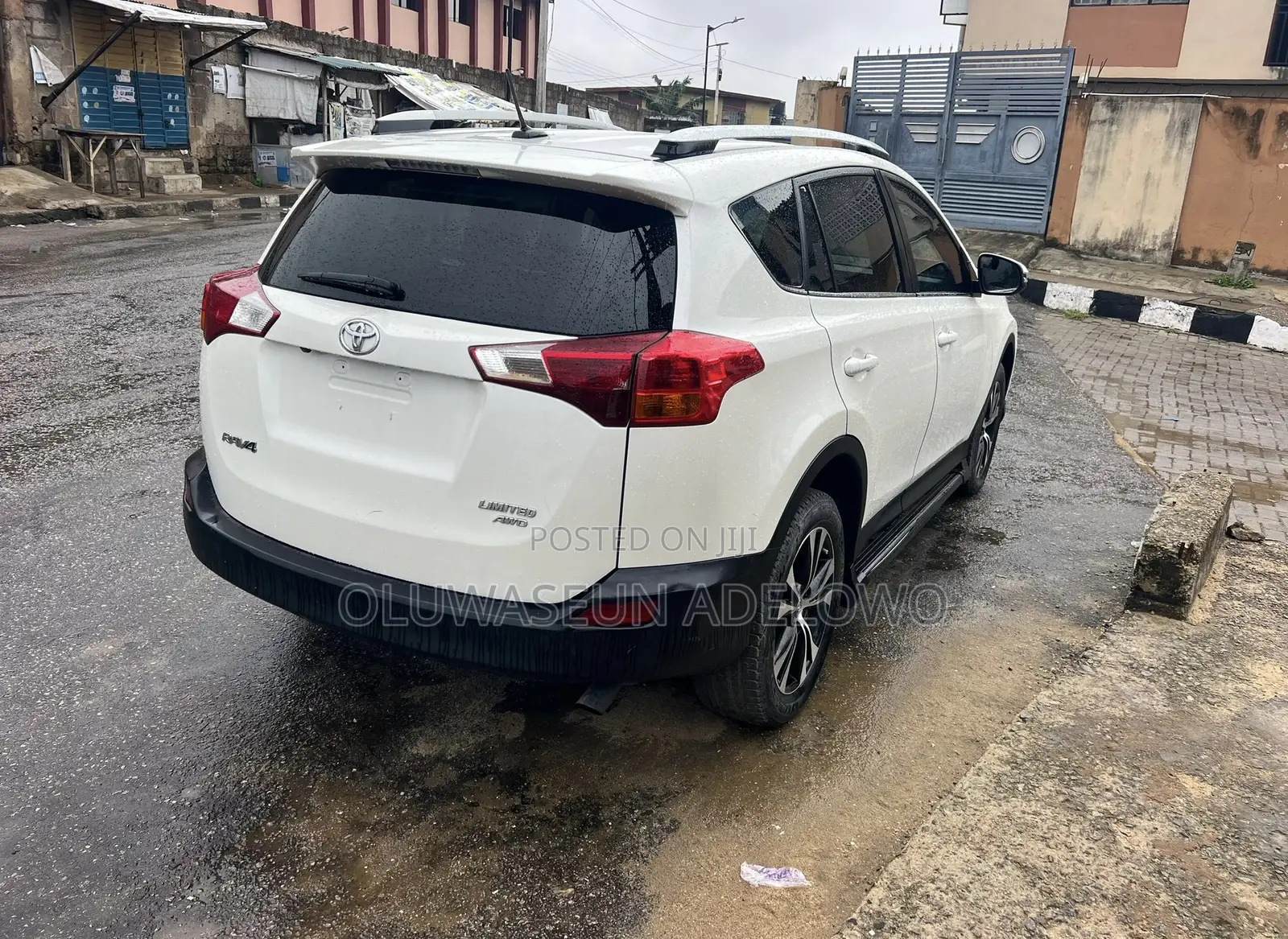 Toyota RAV4 Limited 4dr SUV (2.5L 4cyl 6A) 2015 White