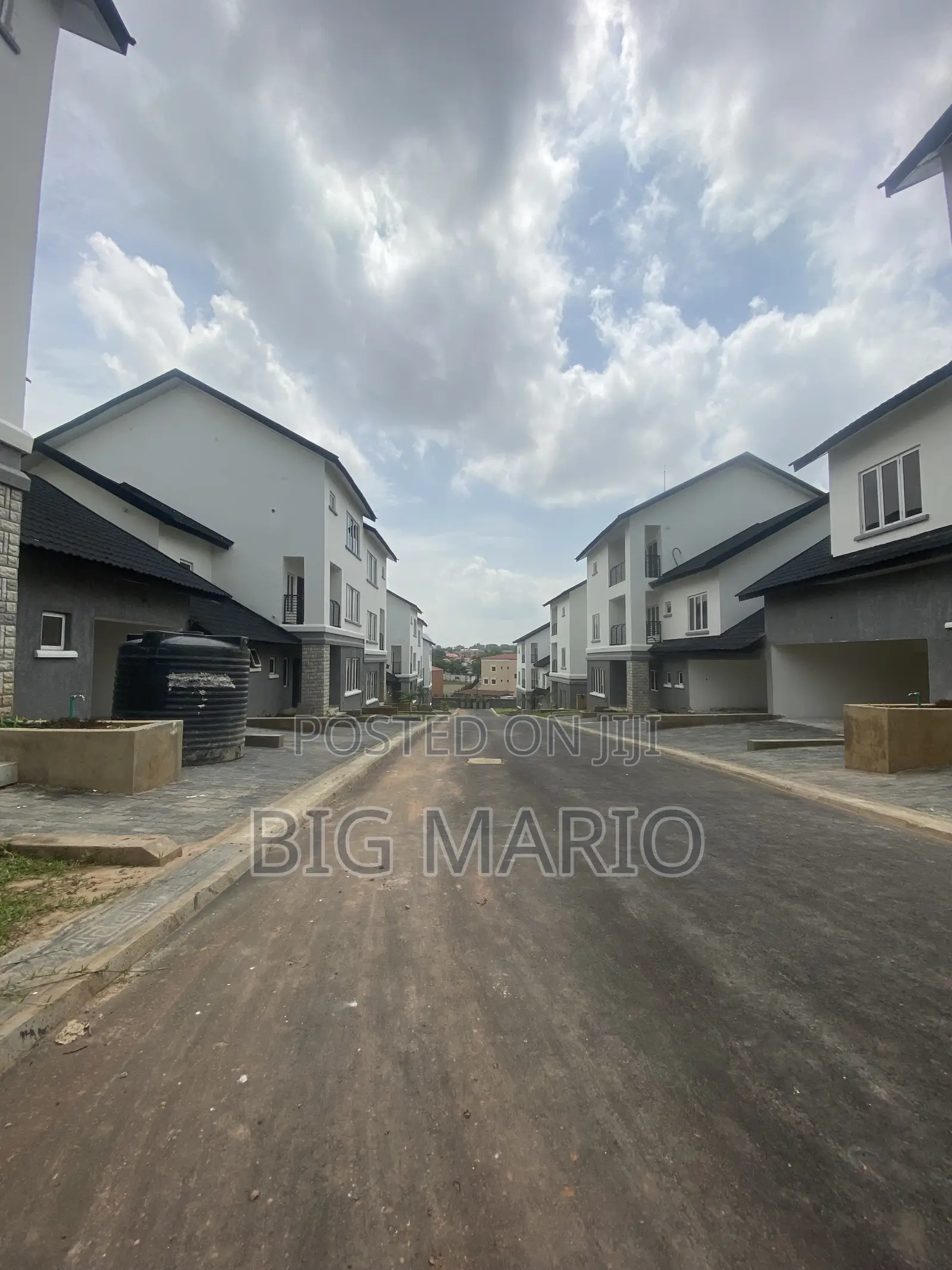 4bdrm Duplex in Asokoro Main for sale
