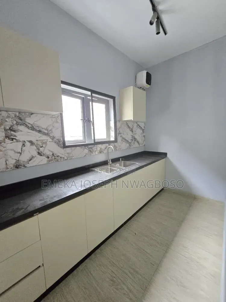 3bdrm Block of Flats in Dawaki for rent