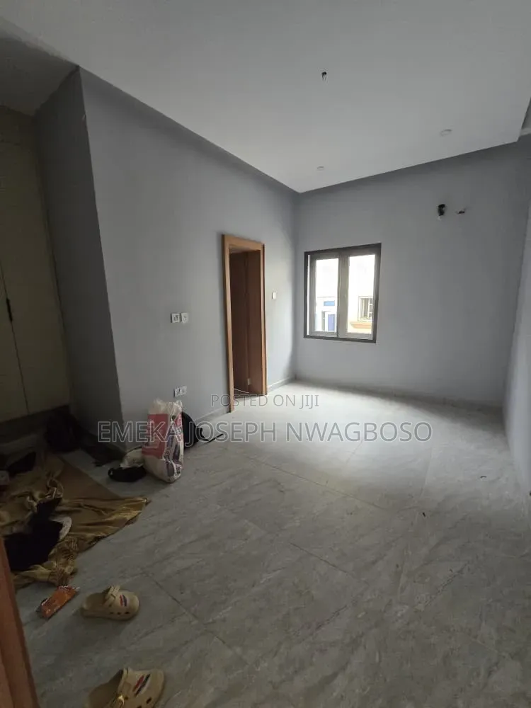 3bdrm Block of Flats in Dawaki for rent