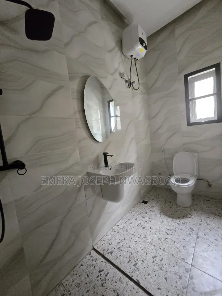 3bdrm Block of Flats in Dawaki for rent