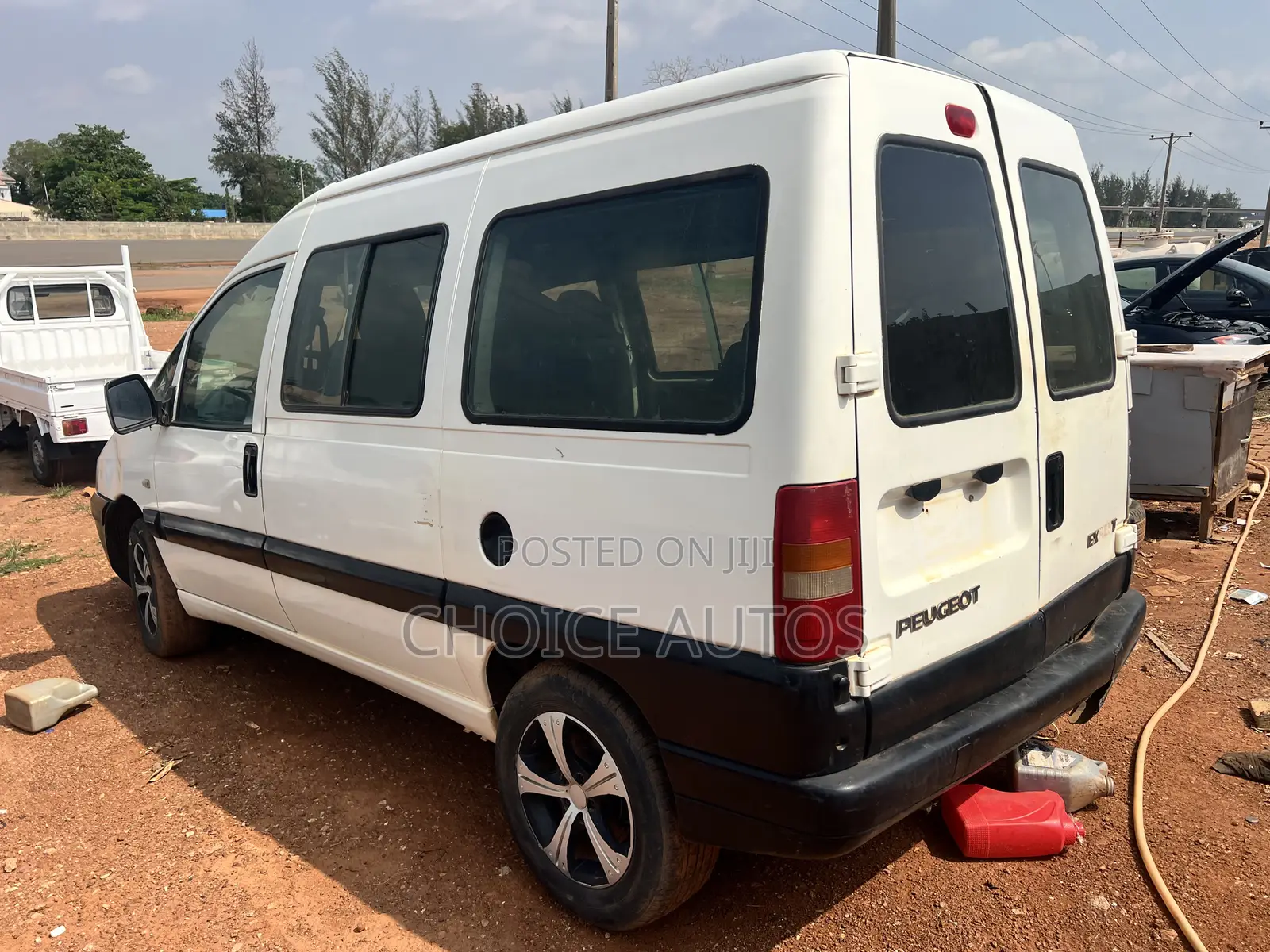 Peugeot Expert 2008 White