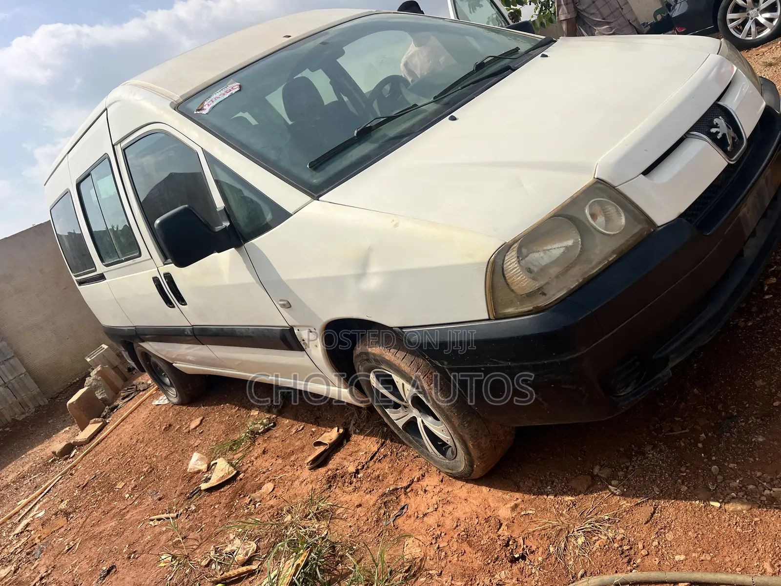 Peugeot Expert 2008 White