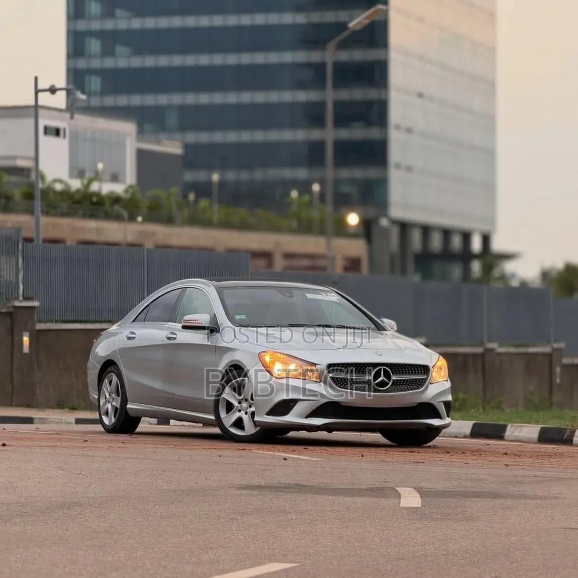 Mercedes-Benz CLA-Class 2015 Silver