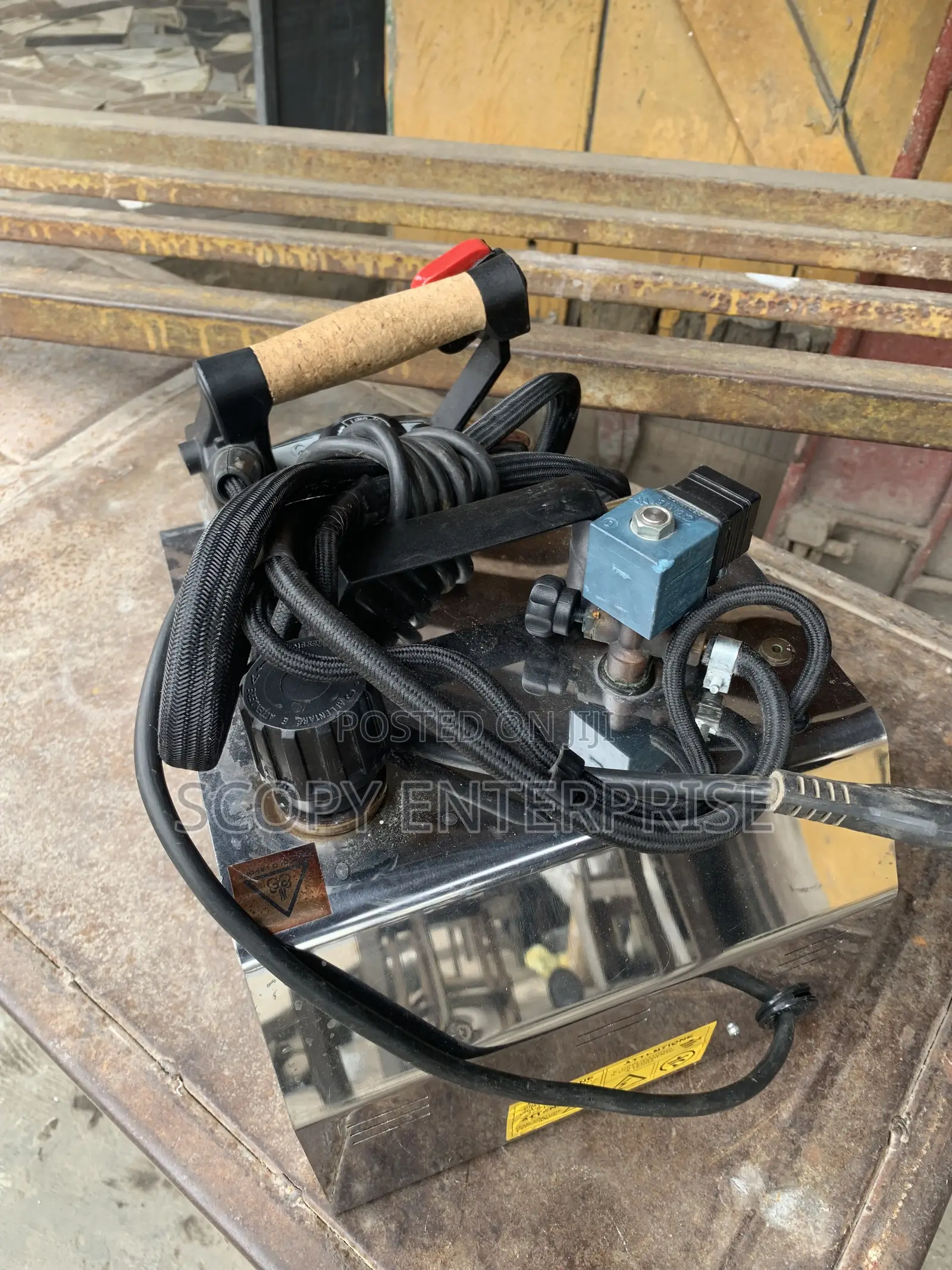Pony Baby Heavy Duty Industrial Steam Iron