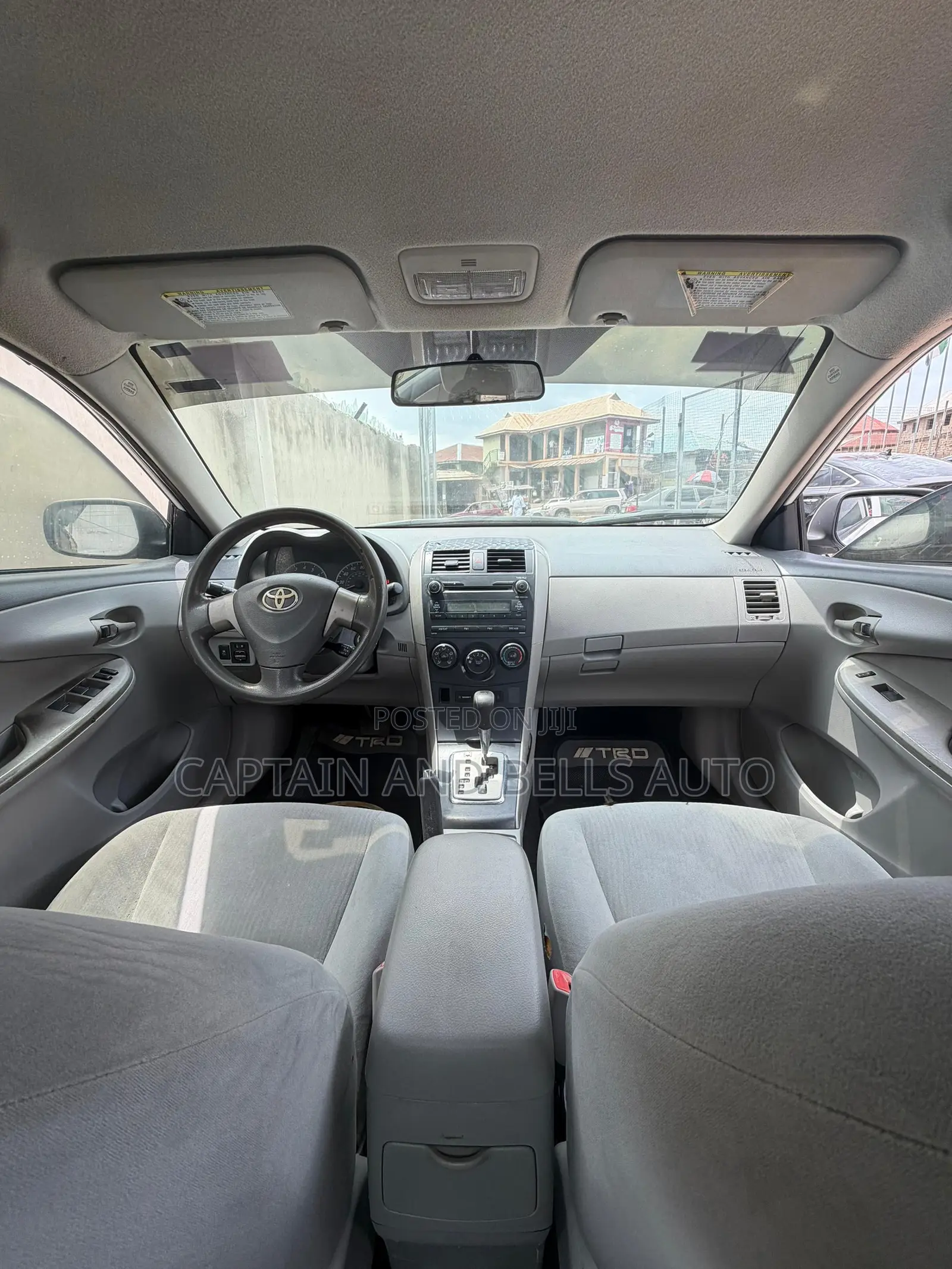 Toyota Corolla LE 4dr Sedan (1.8L 4cyl 4A) 2010 White