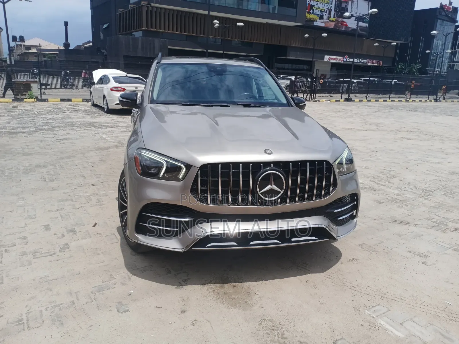 Mercedes-Benz GLE-Class 2021 Brown
