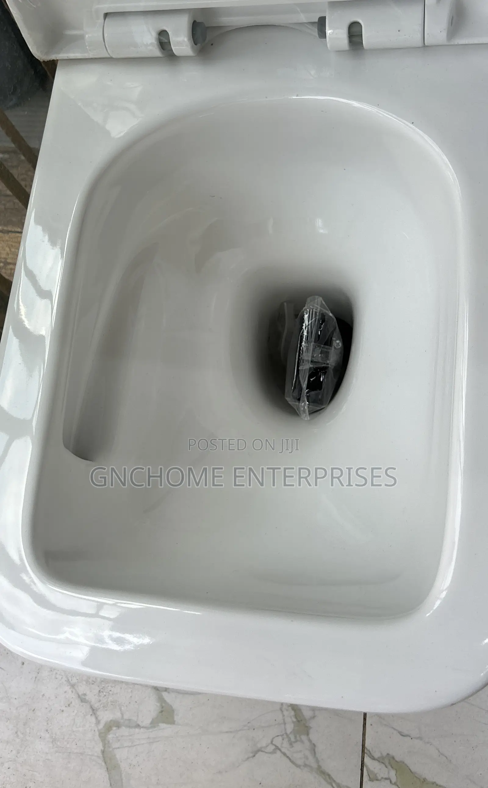White\Black Conceal Wc (Twyford England)