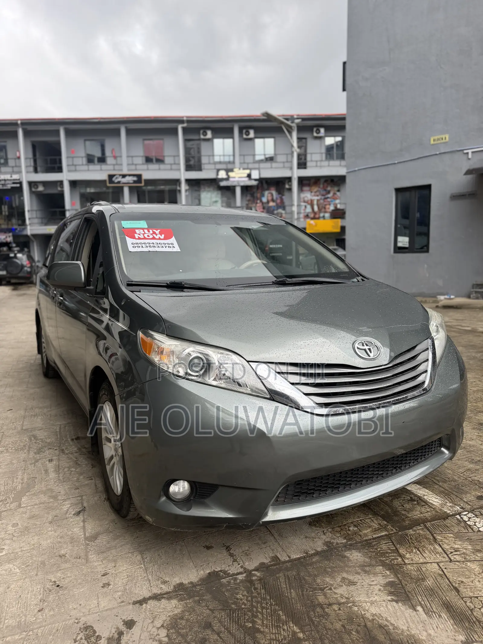 Toyota Sienna XLE FWD 8-Passenger 2013 Green