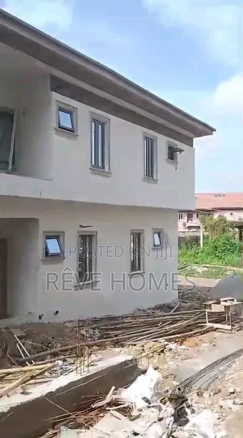 3bdrm Apartment in Millenuim/UPS for rent