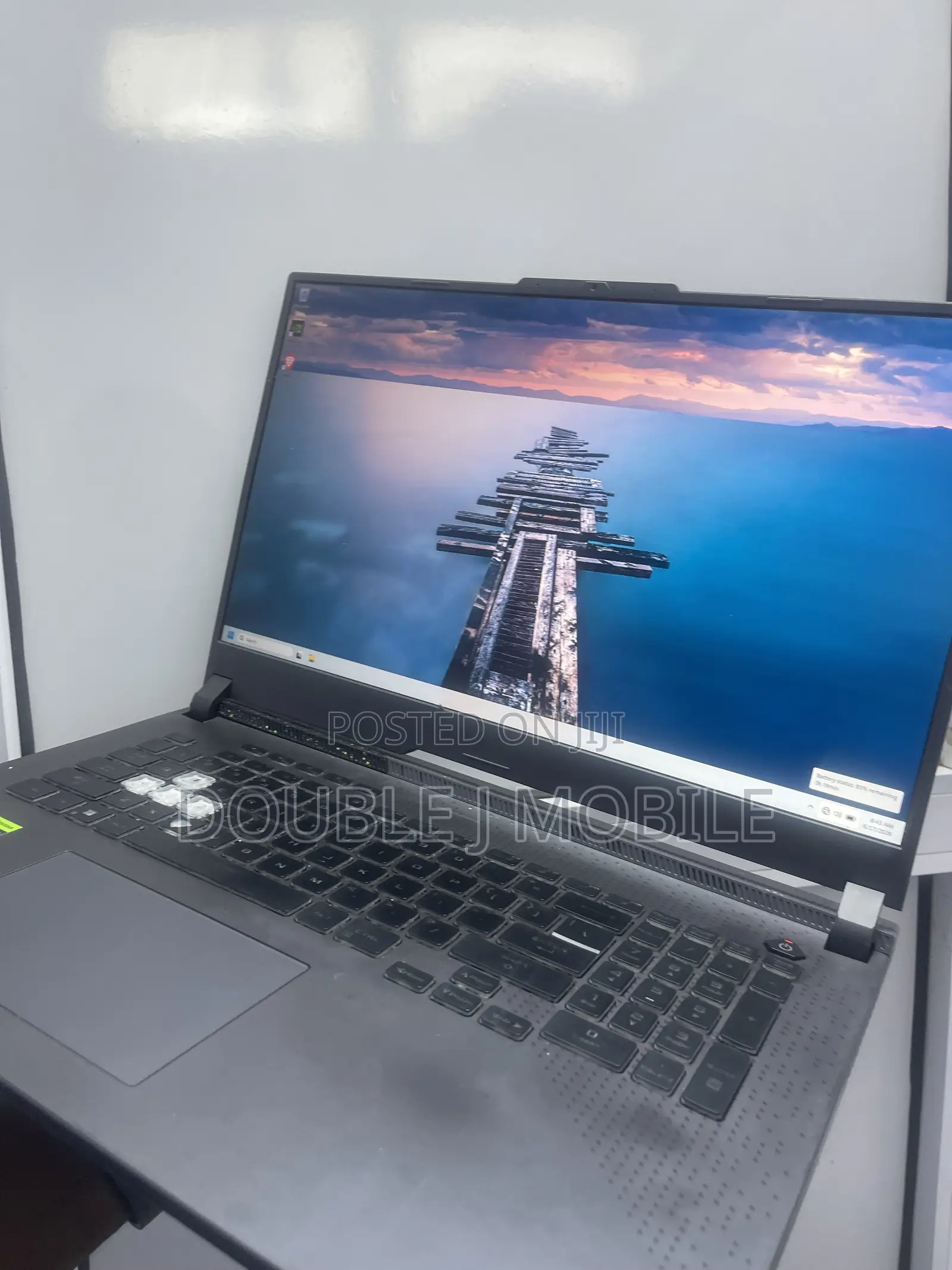 Laptop Asus ROG Strix G17 64GB AMD Ryzen 9 SSD 1T