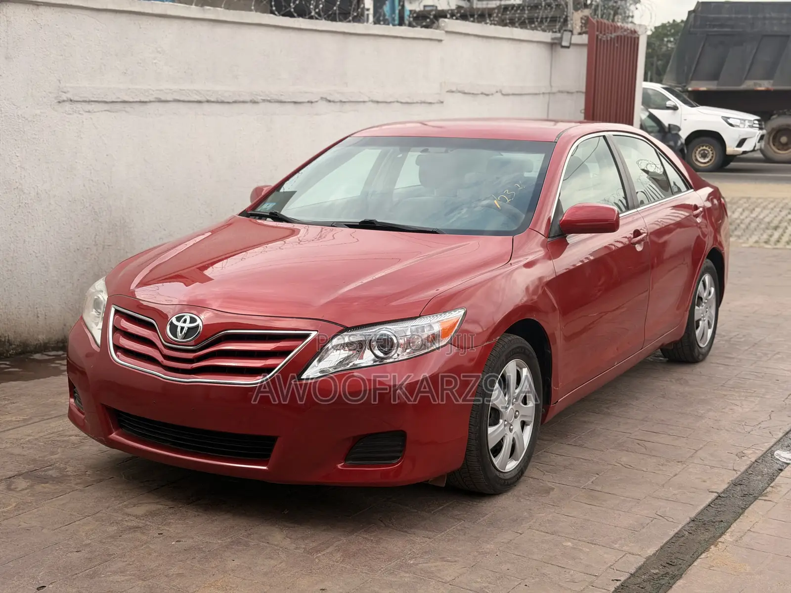 Toyota Camry LE 4dr Sedan (2.5L 4cyl 6A) 2011 Red