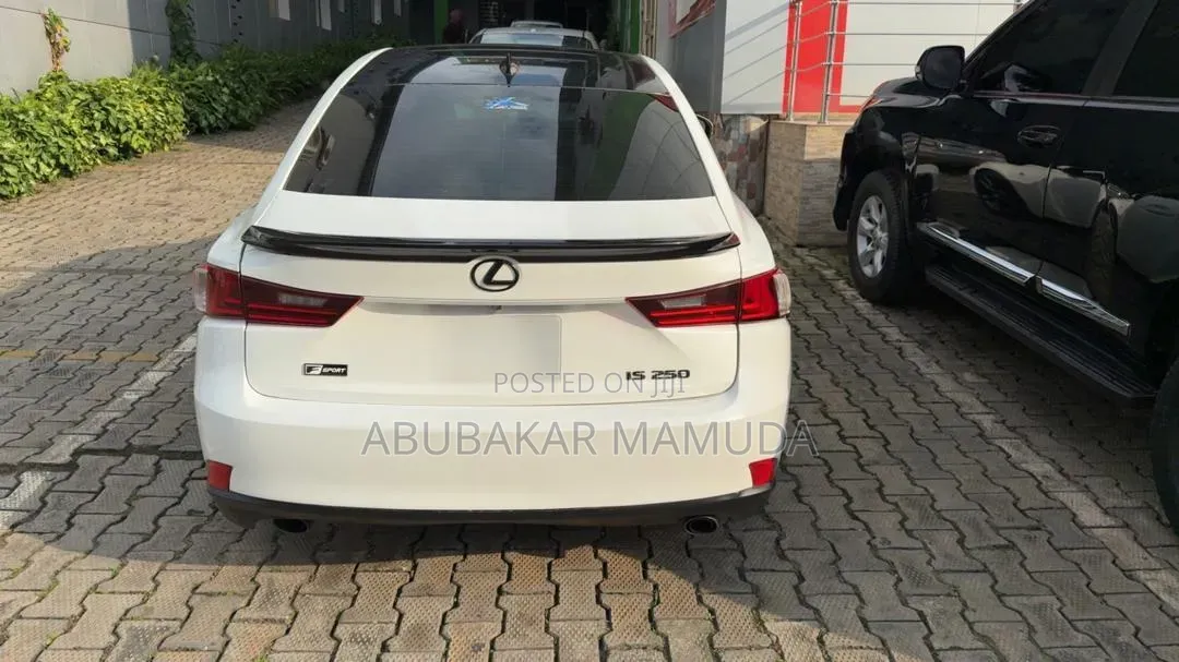 Lexus IS 2015 White