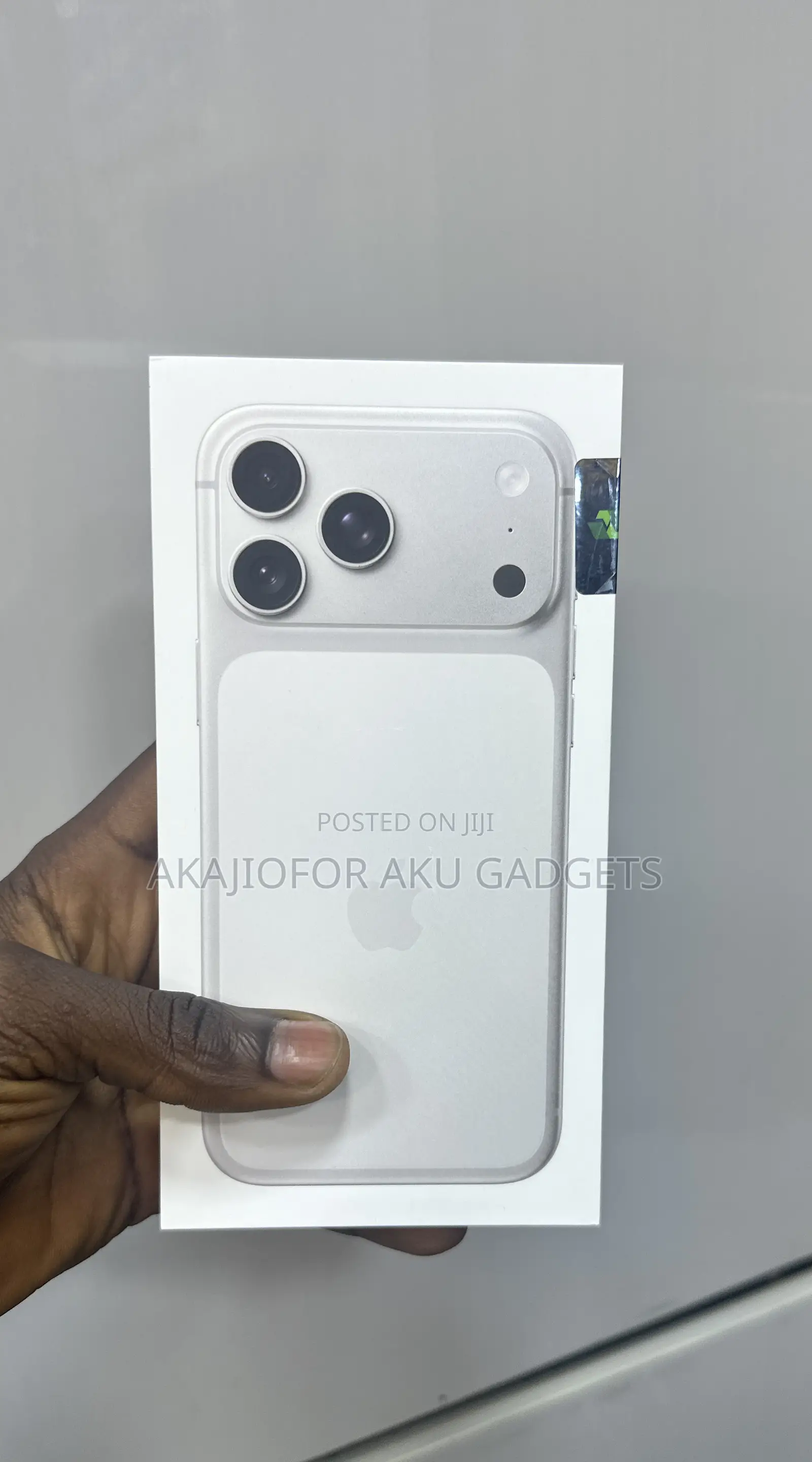 New Apple iPhone 17 Pro Max 256 GB Silver