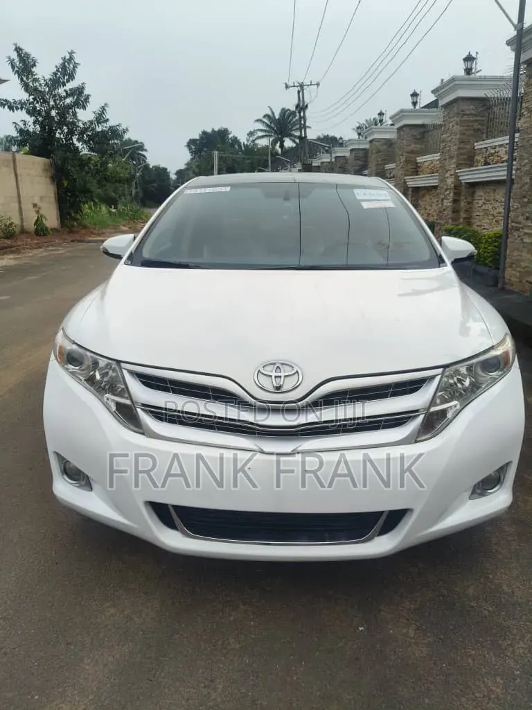 Toyota Venza 2011 White