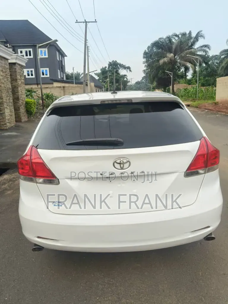 Toyota Venza 2011 White