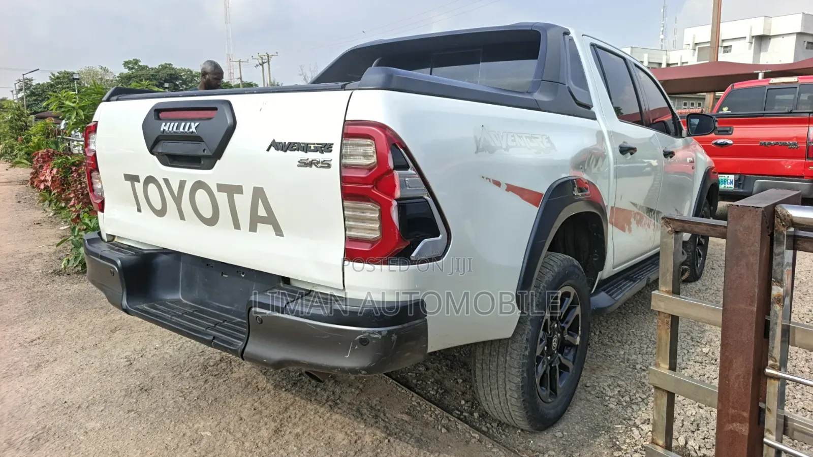 Toyota Hilux 2022 White