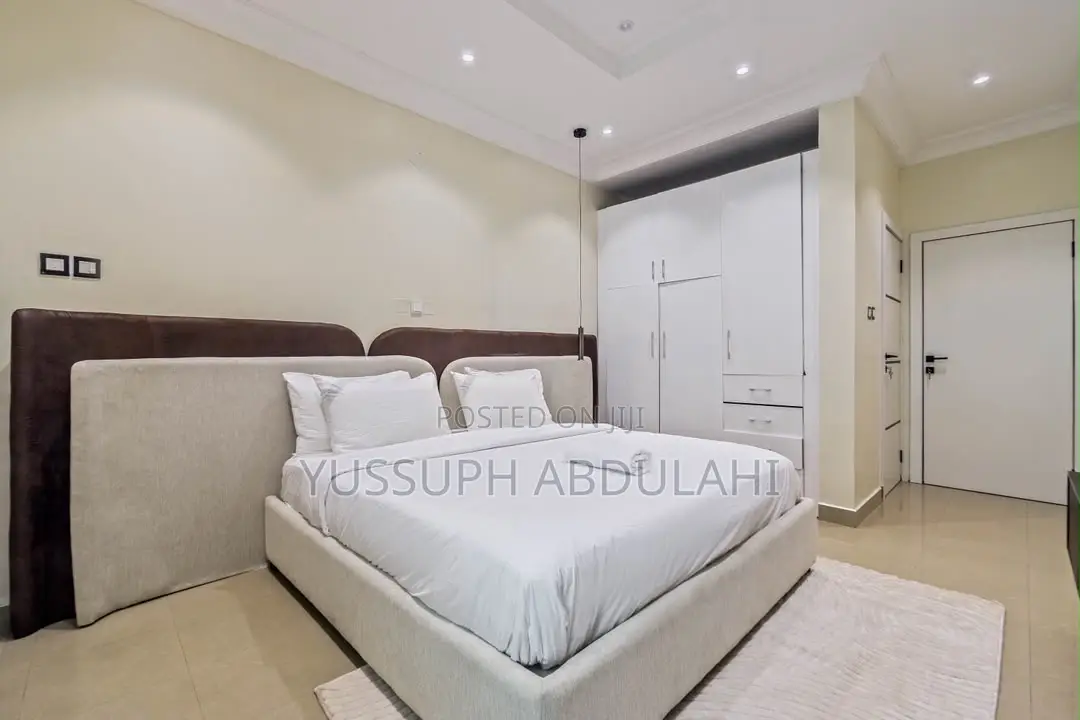 3 Bedrooms Ikoyi