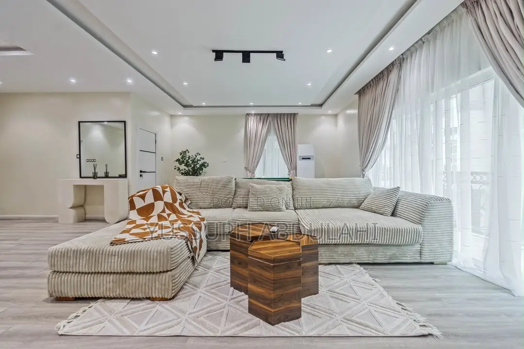 3 Bedrooms Ikoyi